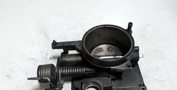 BMW 7 E38 Throttle valve 17364069