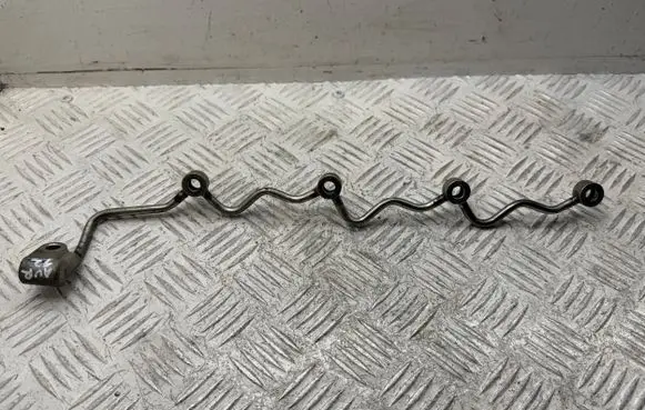 Toyota Auris 150 Fuel return line/hose 237610R030