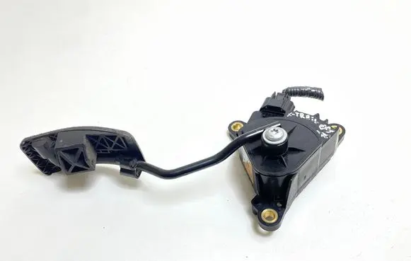 Nissan X-Trail T30 Accelerator throttle pedal 18002JG00A 00356 0708A