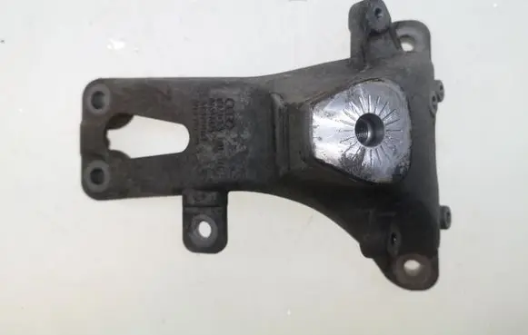 Audi A4 S4 B8 8K Engine mounting bracket 8K0199308AQ