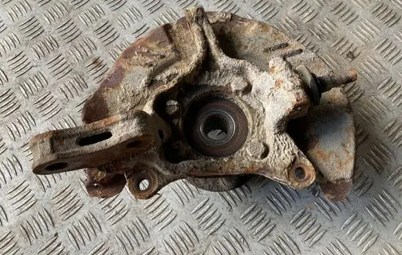 Subaru Outback Front wheel hub