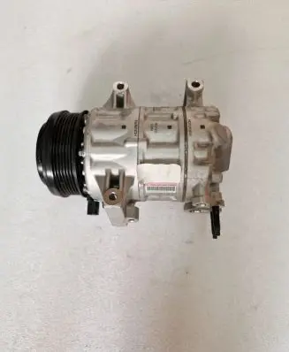 Jeep Grand Cherokee WL Air conditioning (A/C) compressor (pump) P68459835AB