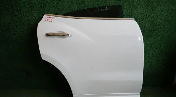 Maserati Levante Rear door 