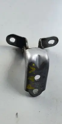 Hyundai ix35 Front door upper hinge