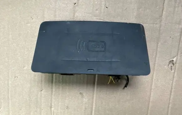 BMW 3 G20 G21 Wireless charging module 9437712 13399710