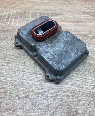 Mercedes-Benz E W211 Headlight ballast module Xenon A0028202426 5DF008279