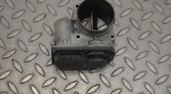 Subaru Outback (BS) Throttle valve 16112AA450