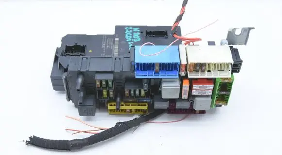 Mercedes-Benz E C207 W207 Fuse box set 2129003922 5DK01102316 2129015205