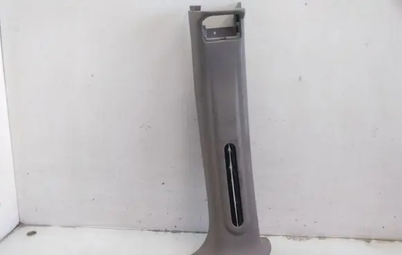 Chrysler Voyager (B) pillar trim (top)