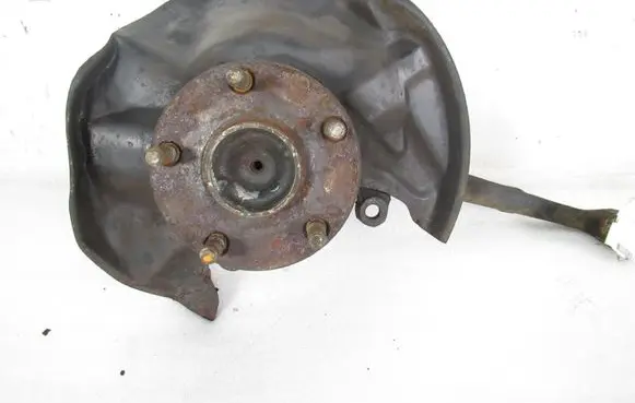 Lexus IS 200-300 Front wheel hub spindle knuckle