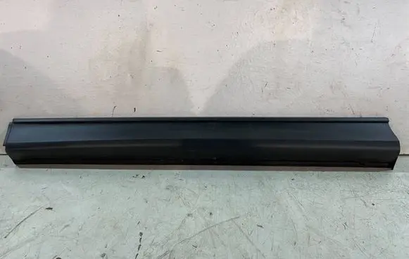 Mazda CX-5 II Front door trim (molding) KB7W51RB1