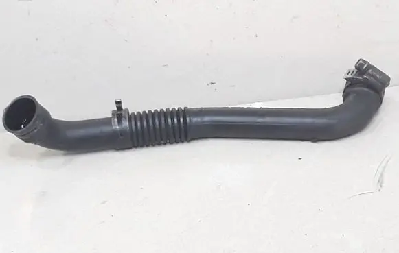 Volkswagen PASSAT B5.5 Breather hose/pipe 038103493AE