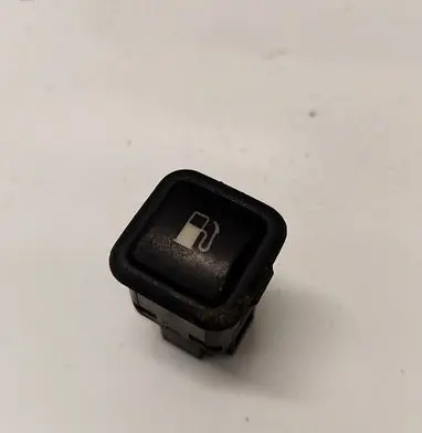 Volkswagen PASSAT B5 Fuel tank opening switch 03000313