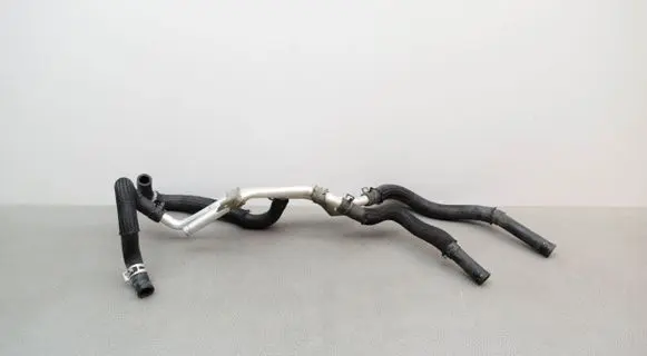 Toyota Prius (XW30) Engine coolant pipe/hose
