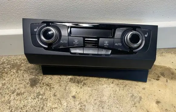 Audi A4 S4 B8 8K Climate control unit 8K2820043AJ