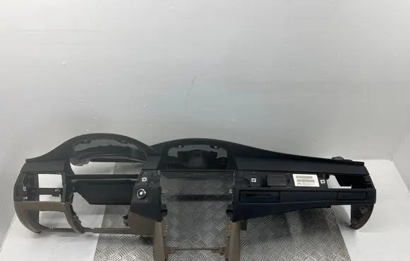BMW 5 E60 E61 Dashboard 6960827