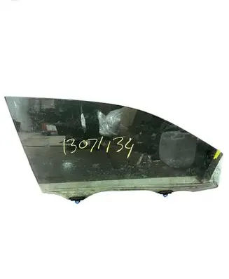 Toyota Highlander XU50 Front door window glass four-door 43R001074