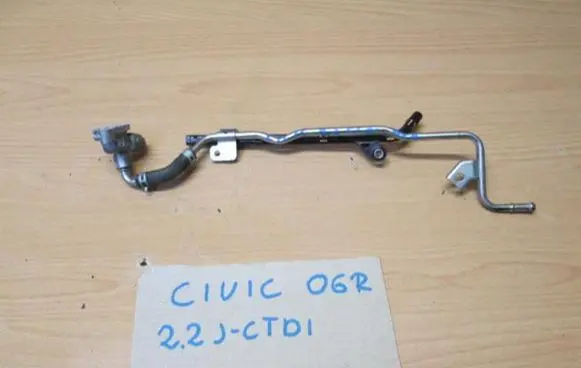 Honda Civic X Fuel line pipe 16612-RL0-G01