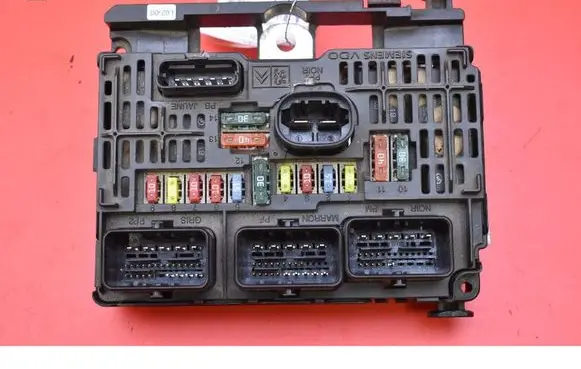 Peugeot 407 Fuse box set 9661682680