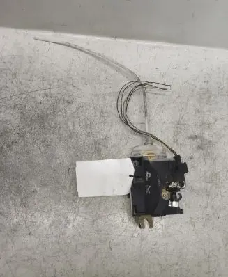 Seat Toledo II (1M) Front door lock