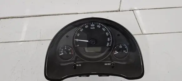 Skoda Citigo Speedometer (instrument cluster) 1ST920860P SM837E39E 503005326000