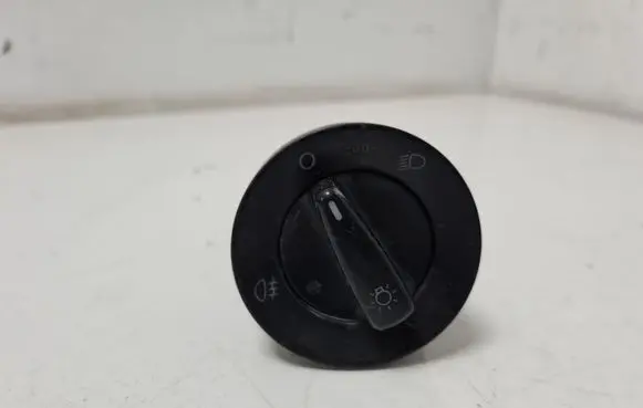 Volkswagen PASSAT B5.5 Light switch 1C0941531