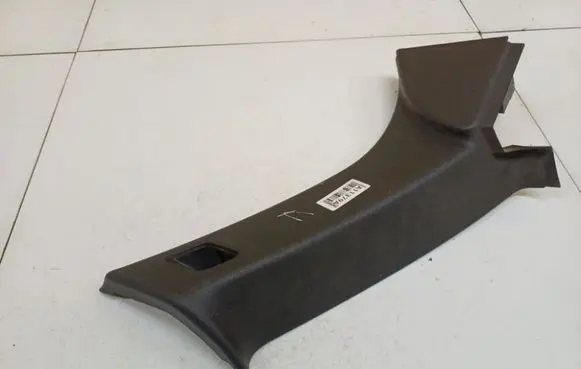 Volvo V50 (B) pillar trim (top) 8641779
