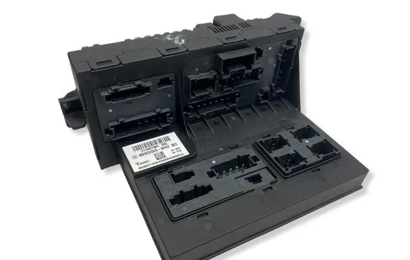 Mercedes-Benz E W211 Fuse module 2115457401
