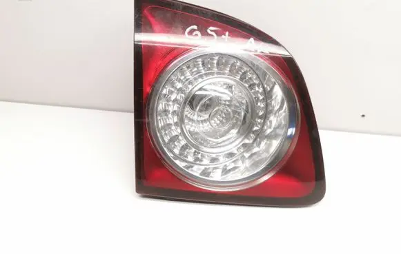 Volkswagen Golf Plus Tailgate rear/tail lights 5M0945093G