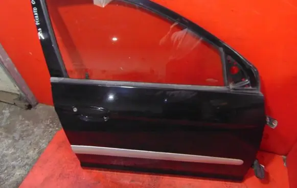 KIA Picanto Front door