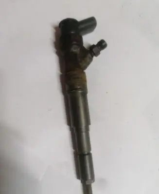 BMW 3 E90 E91 Fuel injector supply line/pipe 7794435 0445110209