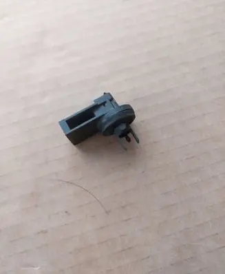 Audi A4 S4 B5 8D Interior temperature sensor 1H0907543A 750400
