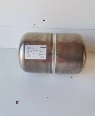 Mercedes-Benz ML W166 Air suspension tank/reservoir A1663200115 P02057 ZGS004