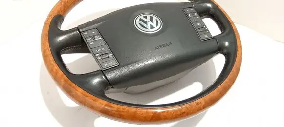 Volkswagen Phaeton Steering wheel