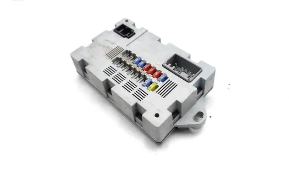 Land Rover Discovery Sport Fuse module CPLA-14Q73-AA 1610200520 7370-7520