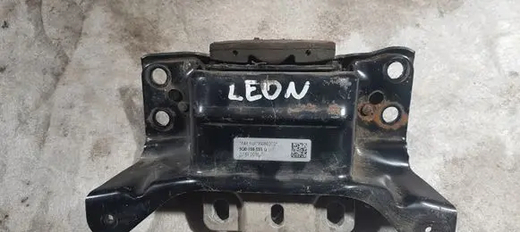 Seat Leon (5F) Engine mount bracket 5Q0199555Q