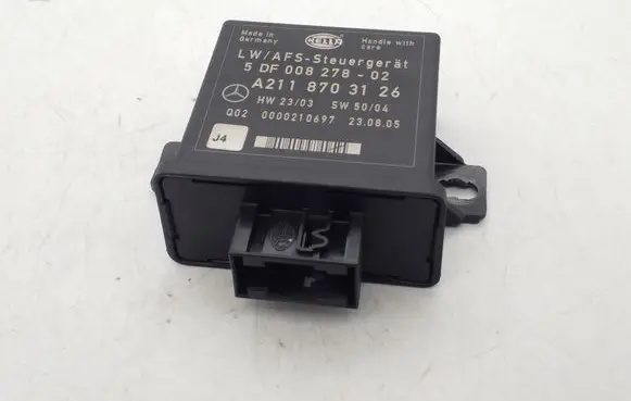Mercedes-Benz E W211 Light module LCM A2118703126 5DF00827802