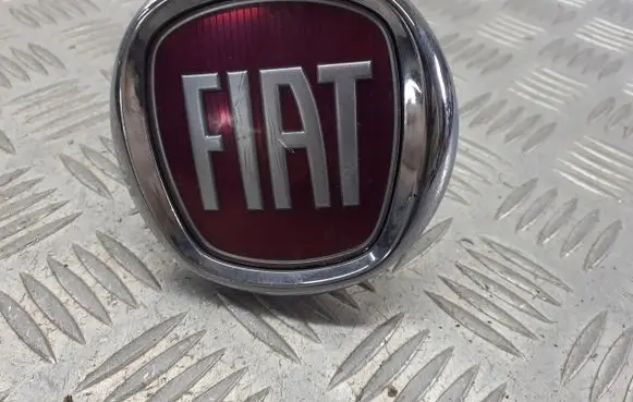 Fiat Bravo Manufacturer badge logo/emblem 