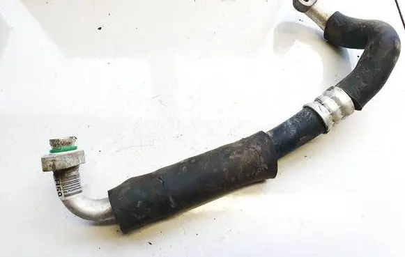 Air conditioning (A/C) pipe/hose