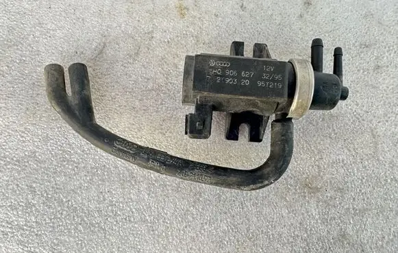Volkswagen PASSAT B7 Turbo solenoid valve 1H0906627 72190320 95T219