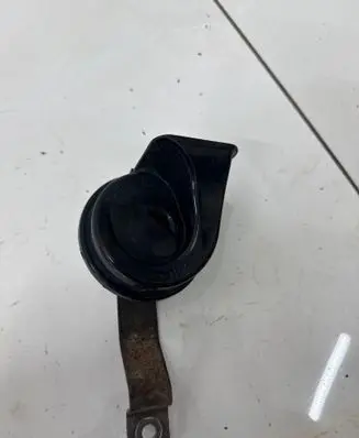 Nissan Primera Horn signal 703881157