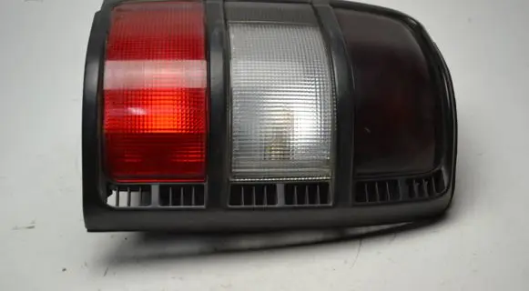 Mitsubishi Pajero Rear/tail lights 1L093