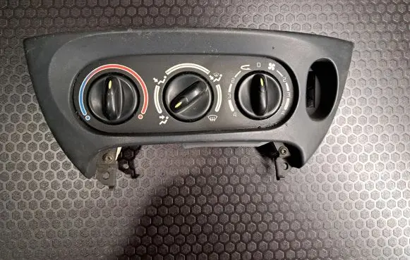 Renault Megane I Climate control unit 662370R