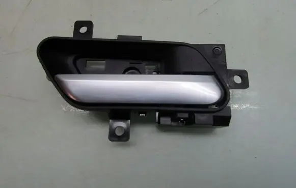 Nissan Qashqai J12 Front door interior handle 806706UA0A