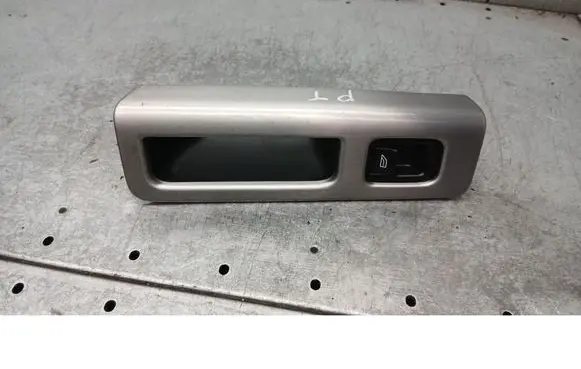 Volvo V50 Electric window control switch 8663819