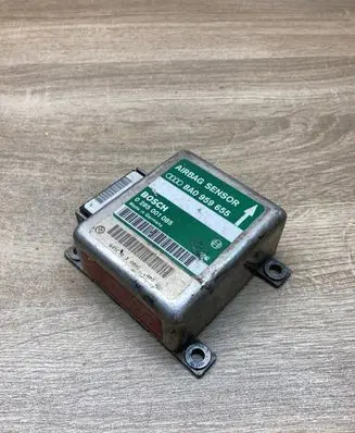 Audi A8 S8 D2 4D Airbag deployment crash/impact sensor 8A0959655 0285001085