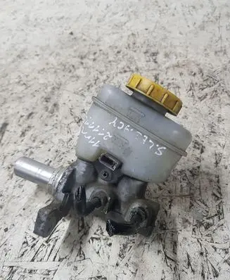 Subaru Legacy Master brake cylinder