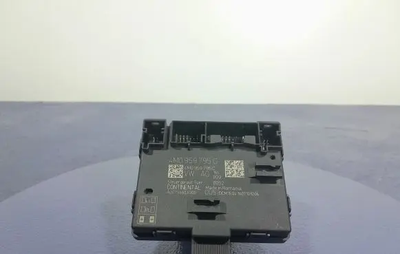 Audi Q7 4M Other control units/modules 4M0959795G
