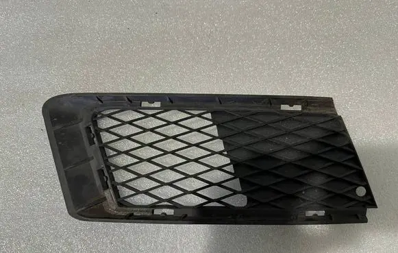 BMW 3 E92 E93 Front bumper lower grill 51117154720 15857711