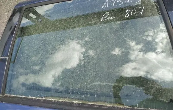 Citroen C8 Rear door window glass